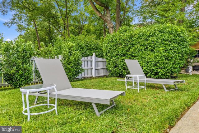 9403 FERRY LANDING CT, Alexandria, VA 22309
