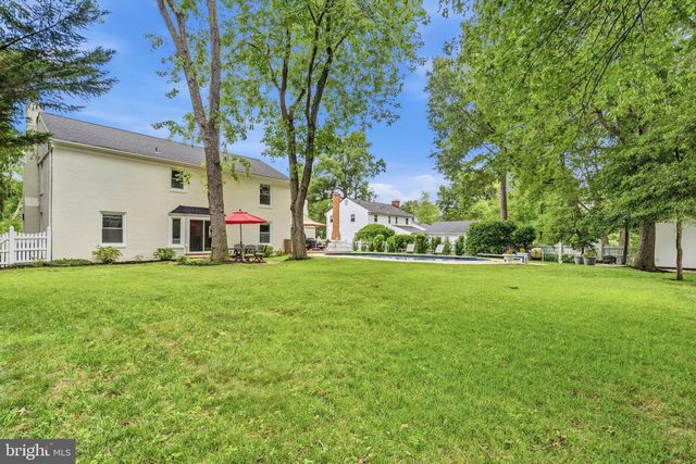 9403 FERRY LANDING CT, Alexandria, VA 22309