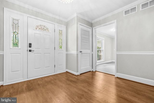 9403 FERRY LANDING CT, Alexandria, VA 22309