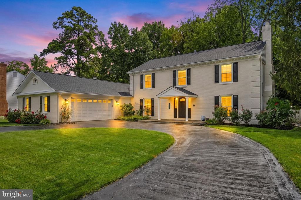 9403 FERRY LANDING CT, Alexandria, VA 22309