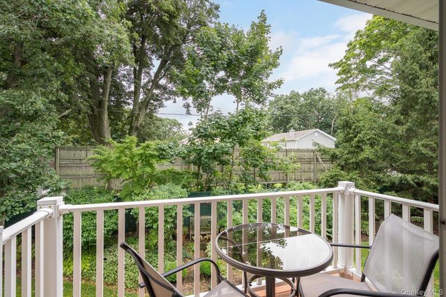 1116 Savoy Drive, Melville, NY 11747