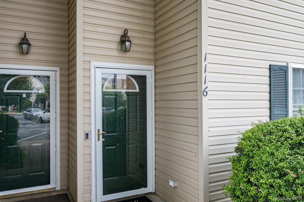1116 Savoy Drive, Melville, NY 11747 — photo 2