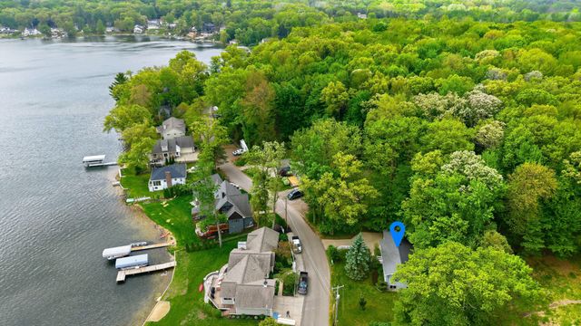 8759 Brower Lake Drive NE, Rockford, MI 49341