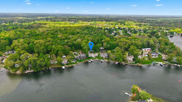 8759 Brower Lake Drive NE, Rockford, MI 49341