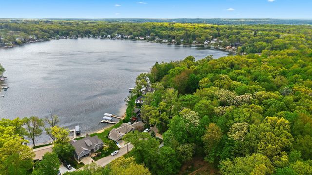 8759 Brower Lake Drive NE, Rockford, MI 49341