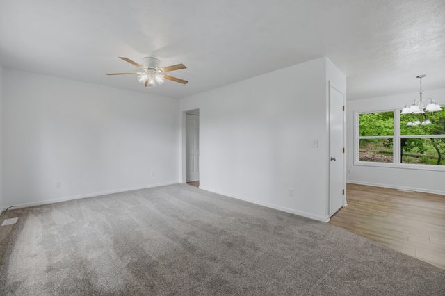 8759 Brower Lake Drive NE, Rockford, MI 49341