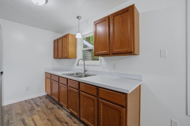 8759 Brower Lake Drive NE, Rockford, MI 49341