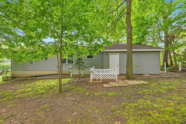 8759 Brower Lake Drive NE, Rockford, MI 49341