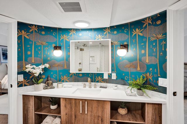 521 N Highland Drive, Hollywood, FL 33021