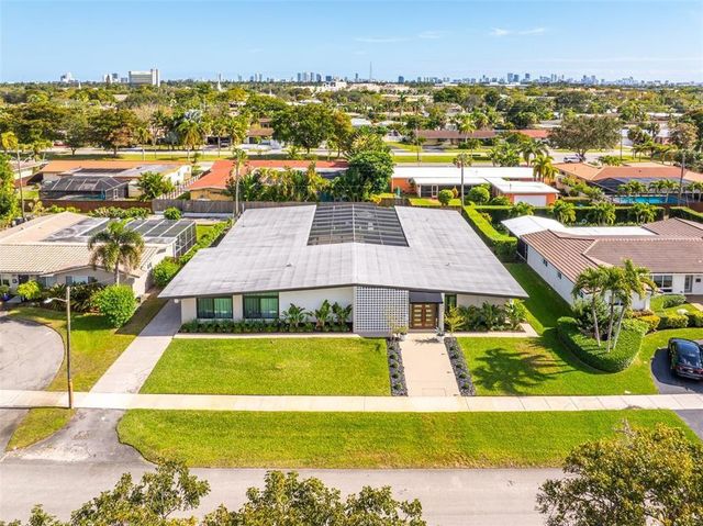 521 N Highland Drive, Hollywood, FL 33021