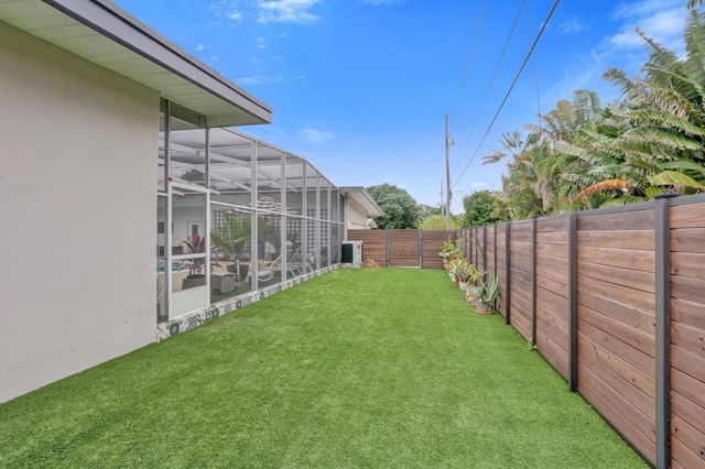 521 N Highland Drive, Hollywood, FL 33021