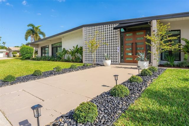521 N Highland Drive, Hollywood, FL 33021