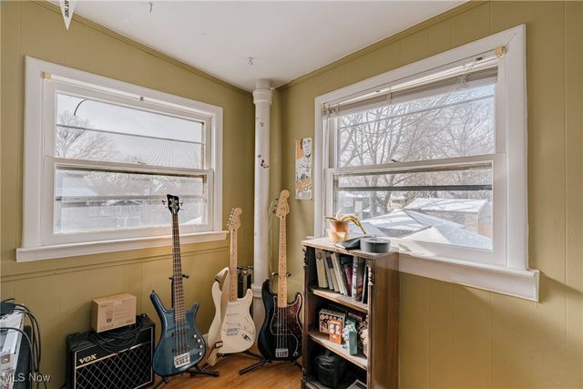 100 Corson Avenue, Akron, OH 44302