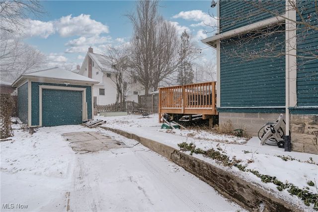 100 Corson Avenue, Akron, OH 44302