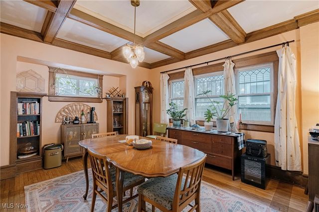 100 Corson Avenue, Akron, OH 44302