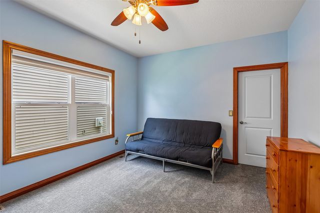 13005 Greenbelt Drive, Urbandale, IA 50323