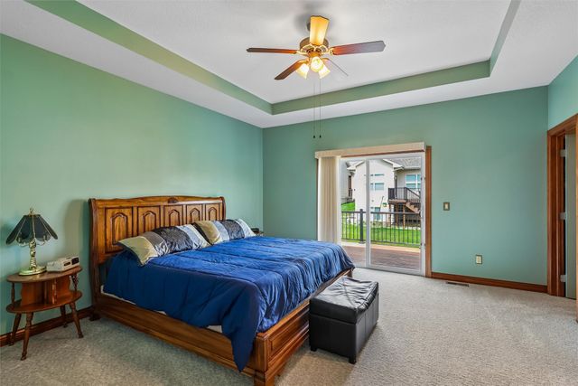 13005 Greenbelt Drive, Urbandale, IA 50323