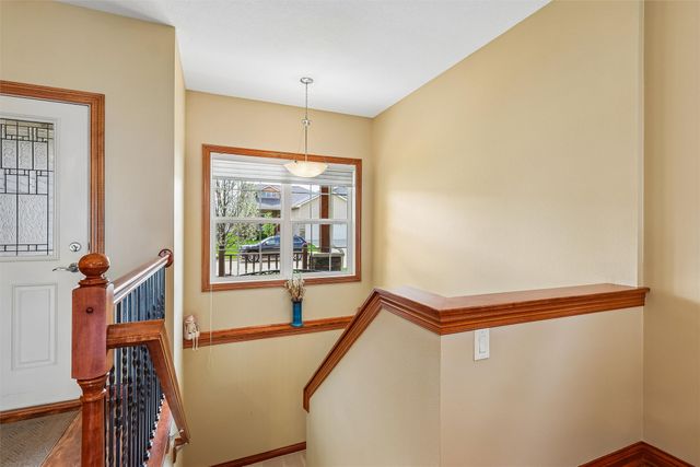 13005 Greenbelt Drive, Urbandale, IA 50323