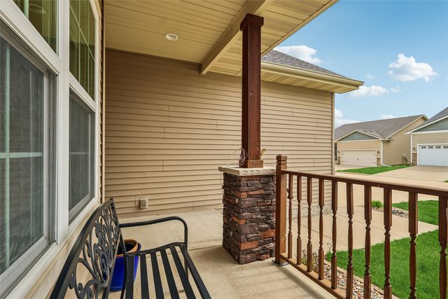 13005 Greenbelt Drive, Urbandale, IA 50323