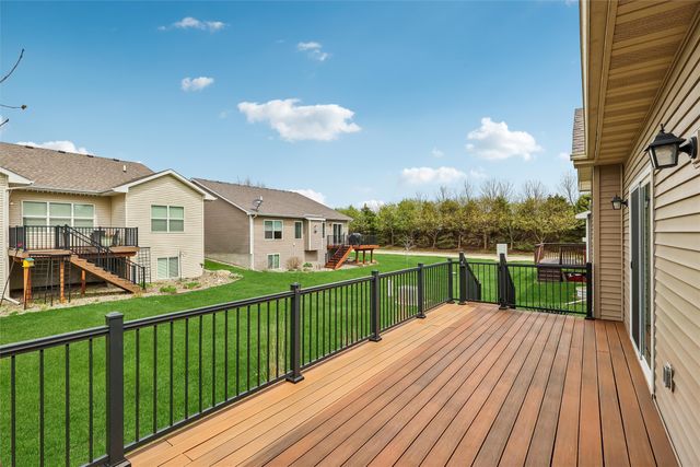 13005 Greenbelt Drive, Urbandale, IA 50323