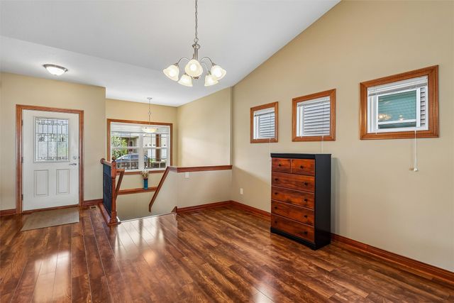 13005 Greenbelt Drive, Urbandale, IA 50323