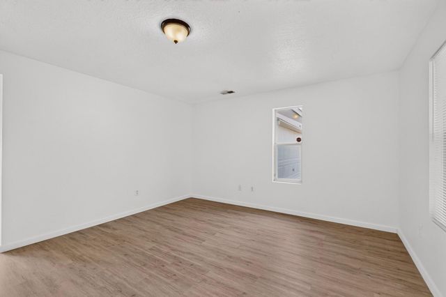 4110 Logan Road NW, Albuquerque, NM 87114