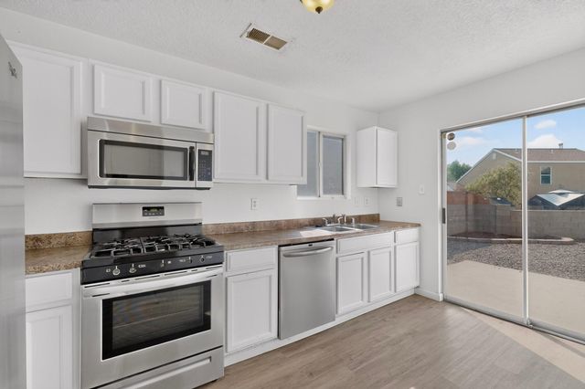 4110 Logan Road NW, Albuquerque, NM 87114