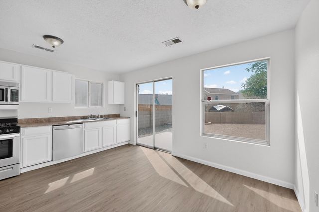 4110 Logan Road NW, Albuquerque, NM 87114