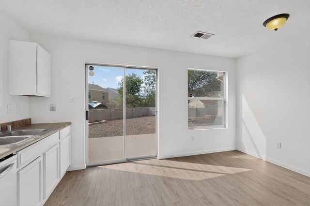 4110 Logan Road NW, Albuquerque, NM 87114