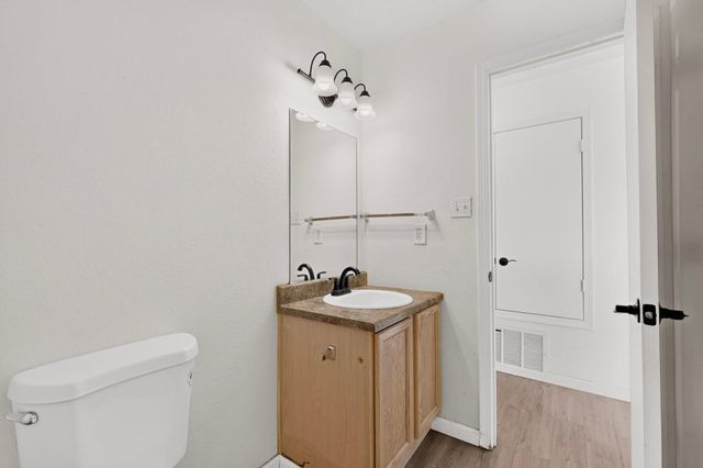 4110 Logan Road NW, Albuquerque, NM 87114