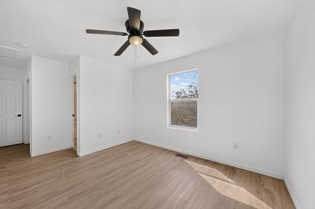 4110 Logan Road NW, Albuquerque, NM 87114