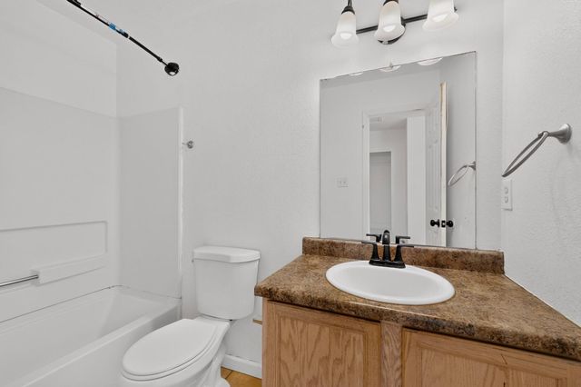 4110 Logan Road NW, Albuquerque, NM 87114