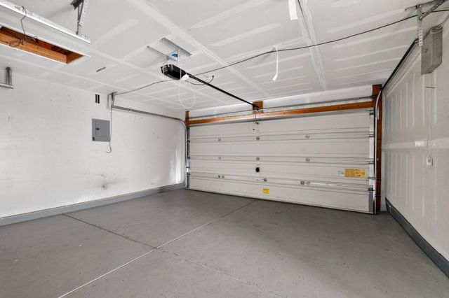 4110 Logan Road NW, Albuquerque, NM 87114