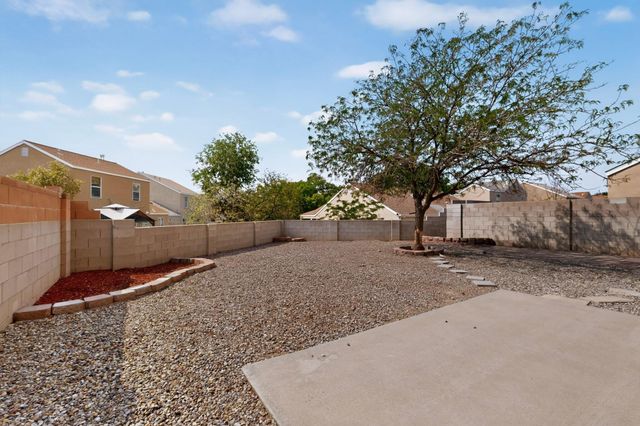 4110 Logan Road NW, Albuquerque, NM 87114