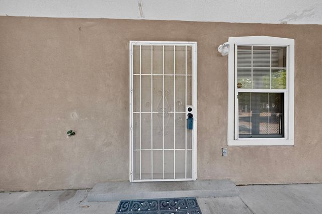 4110 Logan Road NW, Albuquerque, NM 87114