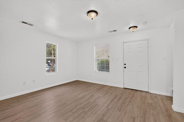 4110 Logan Road NW, Albuquerque, NM 87114