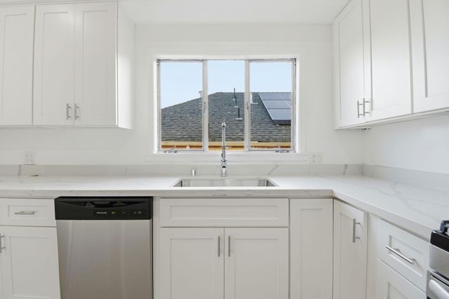 1712 37Th Ave, Oakland, CA 94601