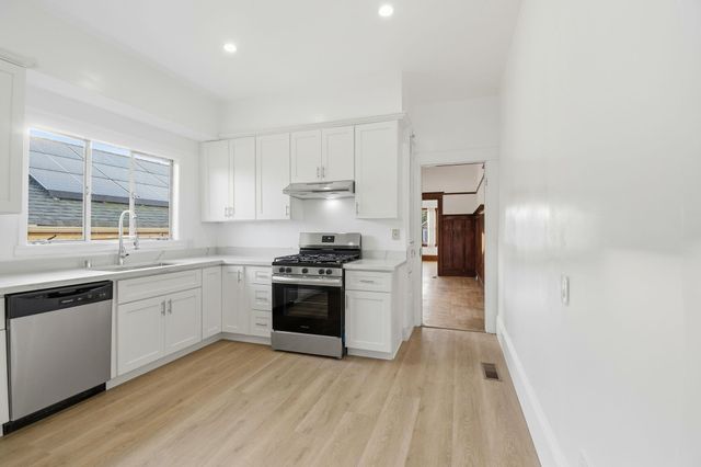 1712 37Th Ave, Oakland, CA 94601