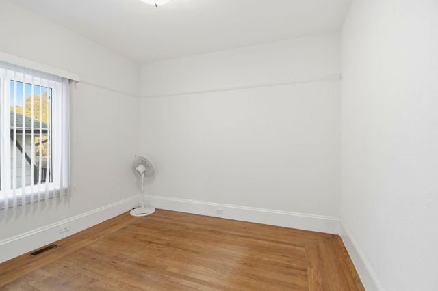 1712 37Th Ave, Oakland, CA 94601