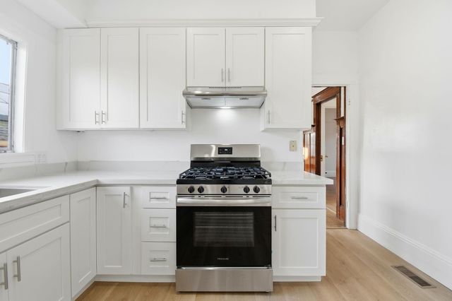 1712 37Th Ave, Oakland, CA 94601