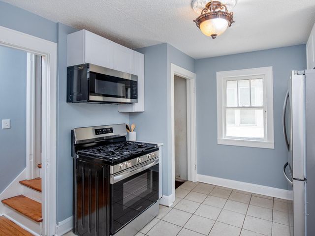 912 Fremont Avenue, Saint Paul, MN 55106