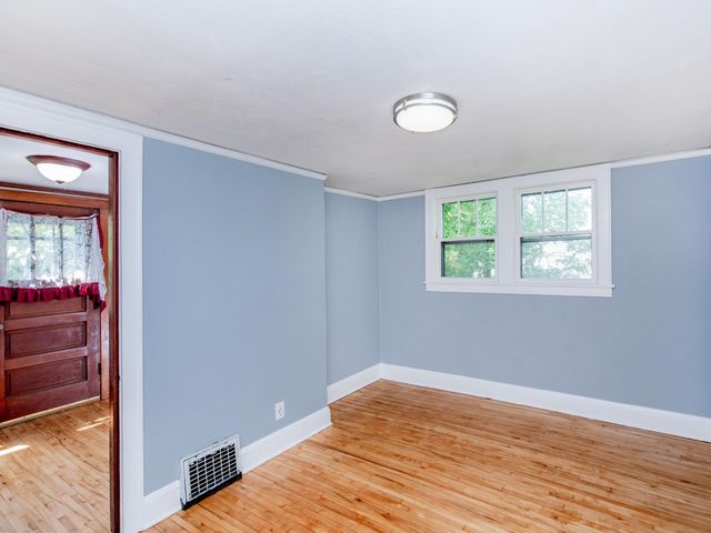 912 Fremont Avenue, Saint Paul, MN 55106