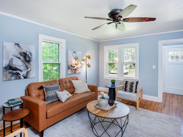 912 Fremont Avenue, Saint Paul, MN 55106