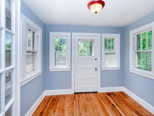 912 Fremont Avenue, Saint Paul, MN 55106