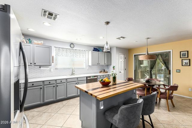 15818 W ACAPULCO Lane, Surprise, AZ 85379