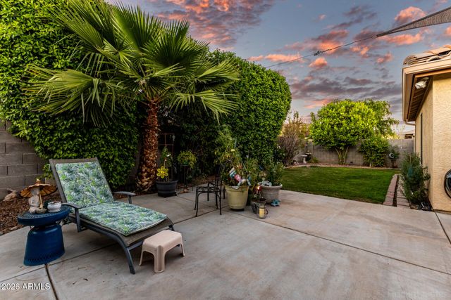 15818 W ACAPULCO Lane, Surprise, AZ 85379