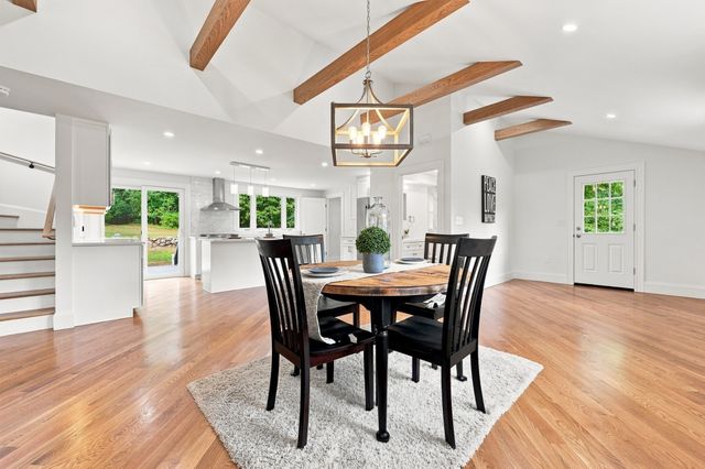 121 Elm St, North Reading, MA 01864