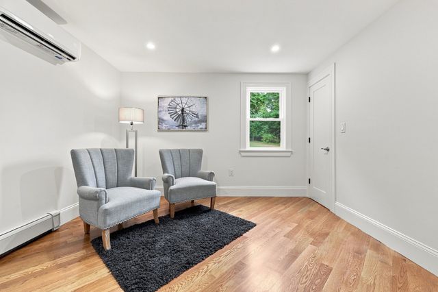 121 Elm St, North Reading, MA 01864