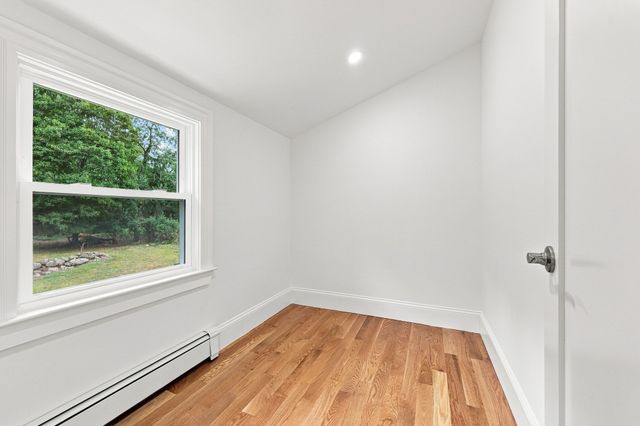 121 Elm St, North Reading, MA 01864