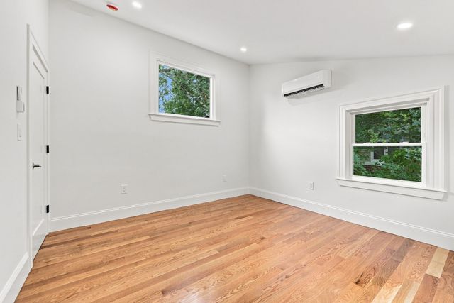 121 Elm St, North Reading, MA 01864